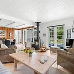 Dines - 1km From The Sea By Interhome *