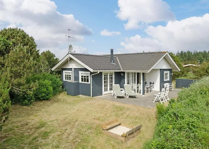 펜션 Dines - 1km From The Sea By Interhome *